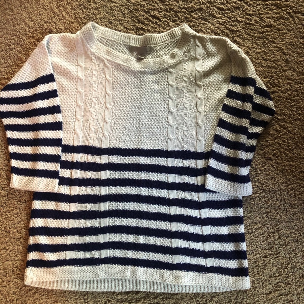 Knit sweater